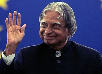 காலம் போற்றும் அப்துல் கலாமுக்கு கண்ணீர் அஞ்சலி!