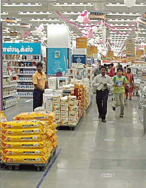 வியாபாரிகளை ஜூஸ் பிழியும் வணிகவரி அதிகாரிகள்!