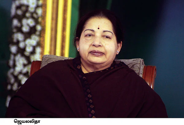 ஜெயலலிதாவின் 100 கோடி ரூபாய் அபராதம் கட்டப் போவது யார்?