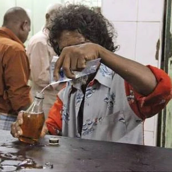 பள்ளிகளுக்கு அருகில் டாஸ்மாக் மதுபானக் கடை! - பெரியகுளம் மக்கள் புகார்