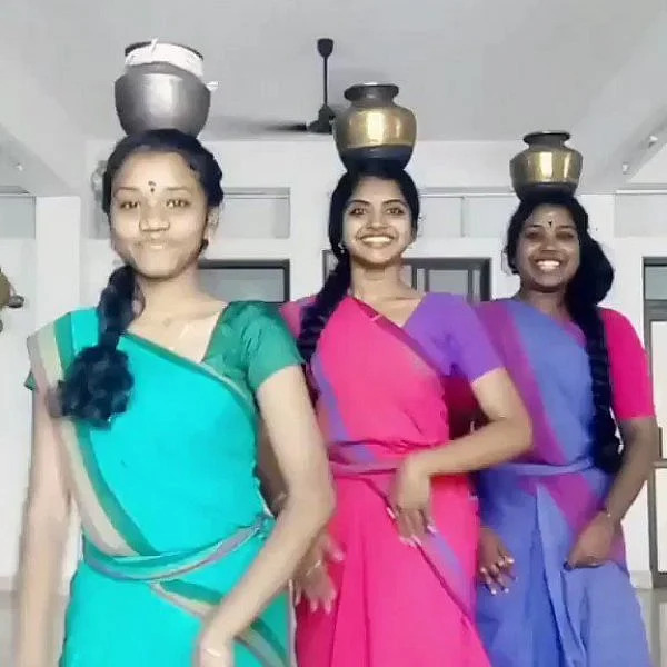 டிக் டொக் தடைசெய்யப்படும் அளவுக்கு ஆபத்தானதா? #TikTok