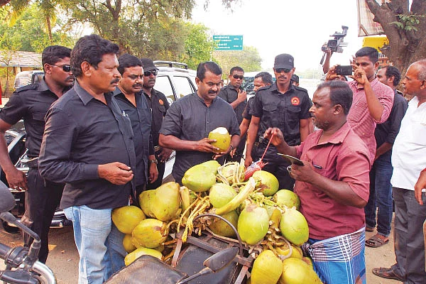 ‘12 கோடிப்பே... 12 கோடிஈஈஈ...’ - சீமானுடன் ஒருநாள்...