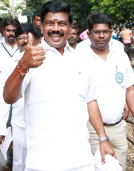 `டேனியல்களுக்கும், மைக்கேல்களுக்கும் கேள்விகேட்கும் உரிமையில்லையா?'- கொந்தளிக்கும் மே 17 இயக்கம்
