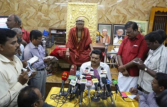நடிகர் சங்க விவகாரத்தின் பின்னணியில் அரசியல் சதி : சரத்குமார் குற்றச்சாட்டு
