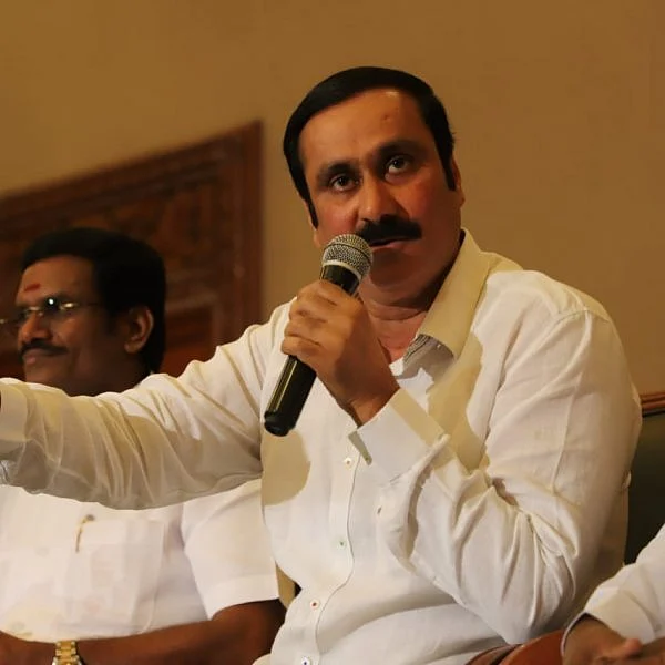`இப்படி விமர்சிப்பாருன்னு கனவிலும்கூட நினைக்கல; நானும் என் மனைவியும் வருந்தினோம்!’ - அன்புமணி