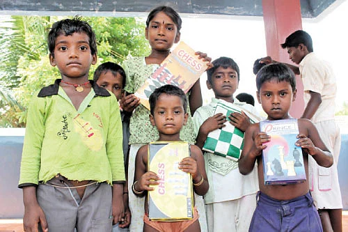 விஸ்வநாதன் ஆனந்துடன் விளையாடணும் !