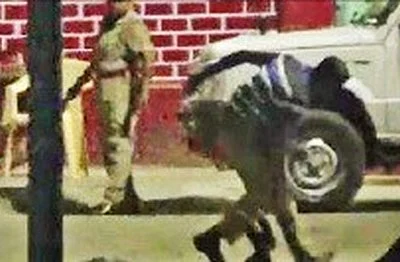 நள்ளிரவில் டூட்டி நேரத்தில் கிரிக்கெட் : லேடி இன்ஸ்பெக்டர் பணிமாற்றம்!