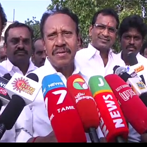 `அவர்களை வளர்ப்பதற்காக கூட்டணி வைக்கல!' -பா.ஜ.க-வை விமர்சிக்கும் தம்பிதுரை