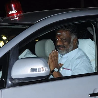 பொதுக்குழு இடத்தை பார்வையிட்டார் ஓ.பி.எஸ்