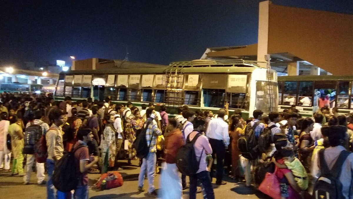 கோவை சிங்காநல்லூர் பேருந்து நிலையத்தில் மக்கள் அவதி
