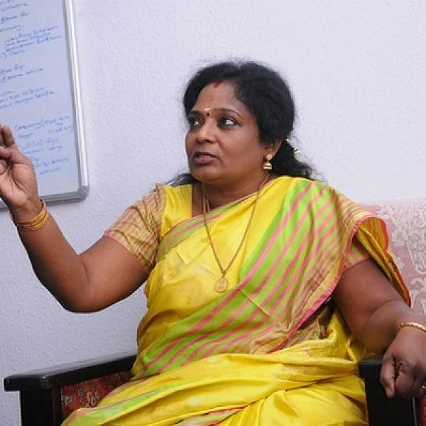 ``கண்ணீரைத் துடைக்கும் நேரத்தில் எதிர்க்கட்சிகள் கண்துடைப்பு நடத்துகின்றன'' - தமிழிசை
