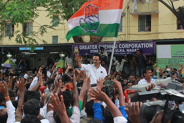 ஸ்டாலின், விஜயகாந்த், திருமாவளவன் வேட்பு மனு தாக்கல்! கலகல விவரங்கள்