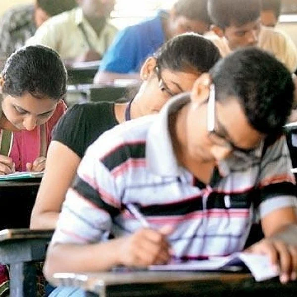 நீட் தேர்வுக்கு இலவச பயிற்சி வகுப்புகள்? - கிராமப்புற மாணவர்களுக்காக மத்திய அரசின் திட்டம்!