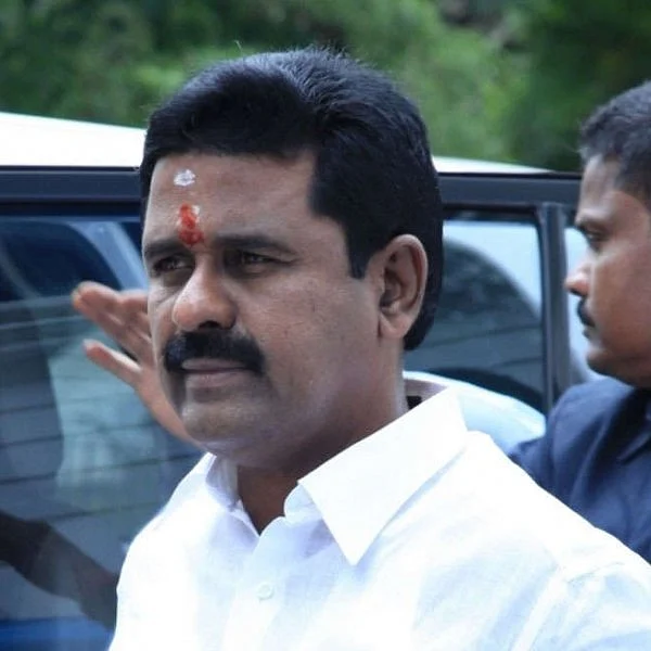 சிபிஎம் மீது ஸ்டாலின் அதிருப்தி; உதயநிதிமீது வழக்கு பதிந்த இன்ஸ்பெக்டர்களுக்கு ஓலை கழுகார் அப்டேட்ஸ்