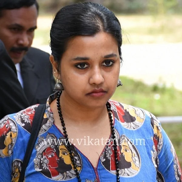 `மாணவி ஷோபியா கல்விக்குத் தடையாக இருக்கக் கூடாது’ மனித உரிமை ஆணையம் அறிவுறுத்தல்!