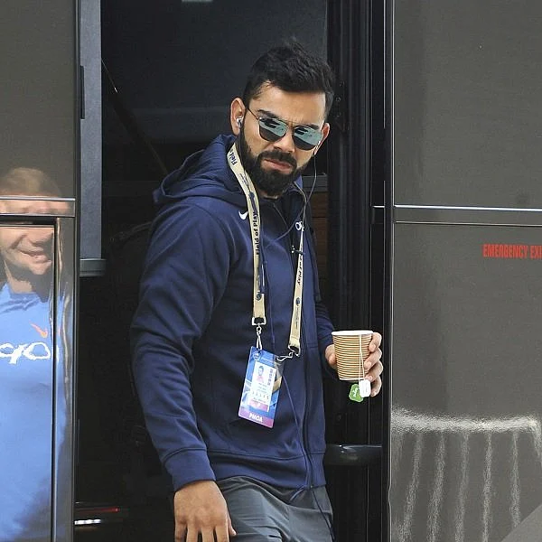 ரன் மிஷின், சேஸிங் கிங்... இந்திய கிரிக்கெட்டின் இருமுகன் கோலி! #HBDKingKohli