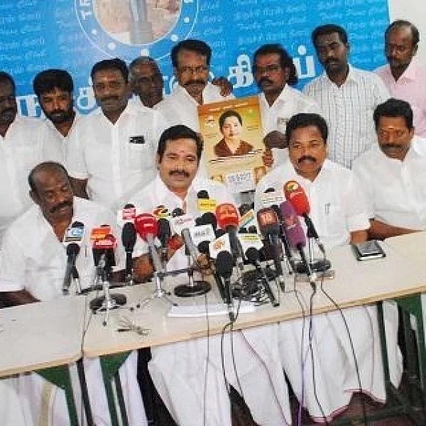 திருச்சி அ.தி.மு.க. புகைச்சல்