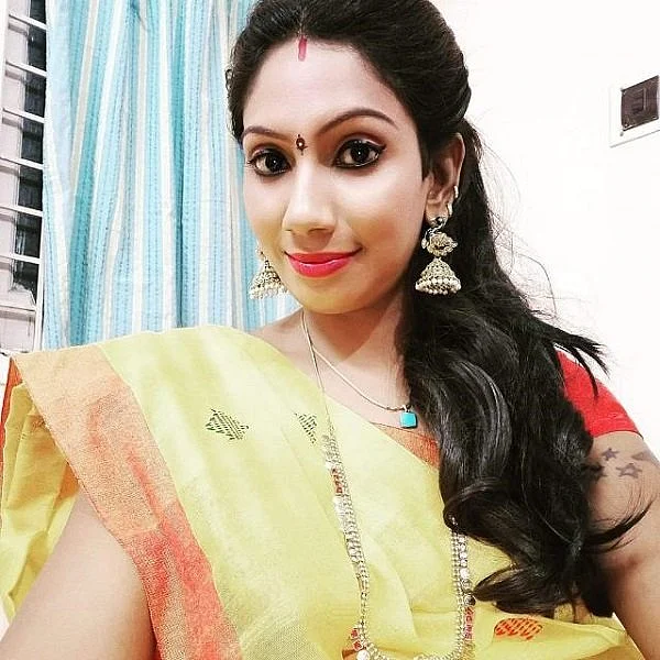 `கணவனை ஊக்கப்படுத்துகிற கேரக்டர் கிடைச்சிருக்கு!' - சினிமாவில் என்ட்ரி ஆகும் நித்யா