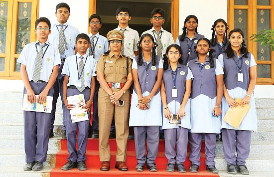 போலிஸைப் பார்த்து பயப்படாதீர்கள்!