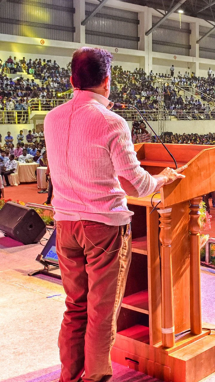 என்னுள் மையம் கொண்ட புயல்! - கமல்ஹாசன் - 18 - “நான் இந்து விரோதி அல்ல!” - கமல் அரசியல்
