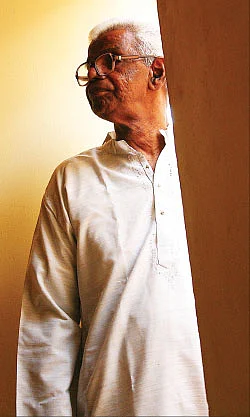 நினைவில் மின்னும் ஒளிப்படங்கள் - புதுவை இளவேனில்