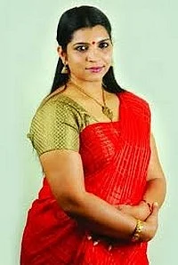 வாட்ஸ் அப்பில் ஆபாச காட்சியை பரப்பியது ஏடிஜிபி: சரிதா நாயர் பரபரப்பு புகார்!