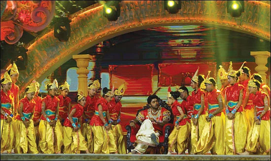 அவள் விருதுகள் - பெண்ணென்று கொட்டு முரசே!