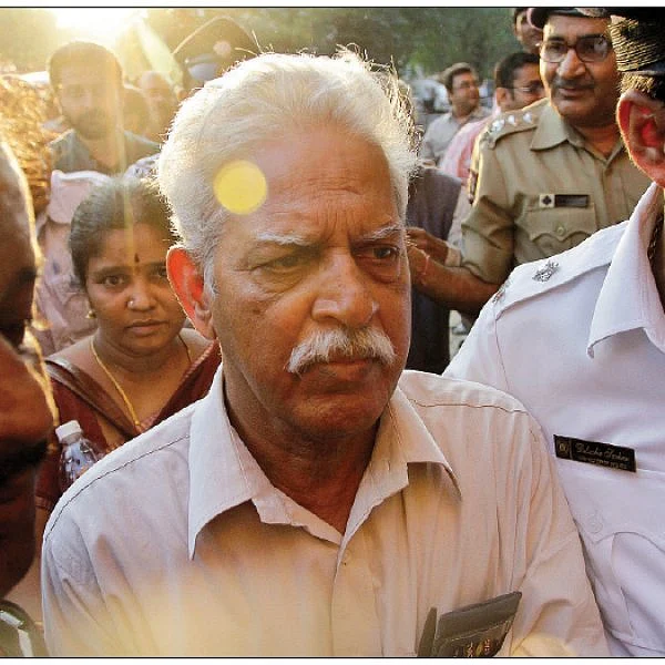 “நகர்ப்புற நக்ஸலைட்கள் என்று முத்திரை குத்துகிறார்கள்!”