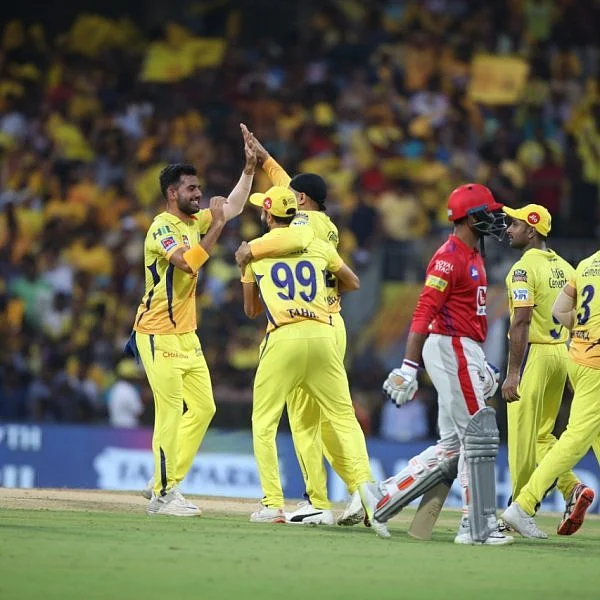 `ஹர்பஜனின் டபுள் விக்கெட் மெய்டன்; கடைசி ஓவர்களில் அசத்திய குகலெயின்!' - 150-வது போட்டியில் சி.எஸ்.கே அசத்தல் வெற்றி #CSKvKXIP