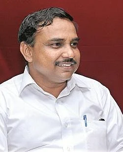 அரசுப் பள்ளி மேம்பாட்டுக்கு தனியாரிடம் நிதி எதிர்பார்ப்பு சாத்தியமா? என்ன சொல்கிறார்கள் கல்வியாளர்கள்?