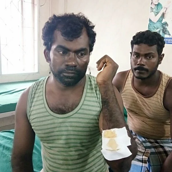 மீனவர்கள் மீது துப்பாக்கிச் சூடு நடத்திய கடலோரக் காவல்படையினர் மீது கொலை முயற்சி வழக்குப்பதிவு
