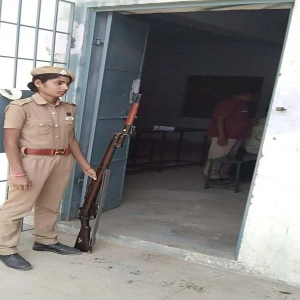 ‘வெளியாட்களுக்குத் தடை!’ - ப்ளஸ் டூ பொதுத்தேர்வு மையங்களில் அதிரடி கட்டுப்பாடுகள்