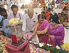 பாபா விரும்பிய ராமர் காசு..!