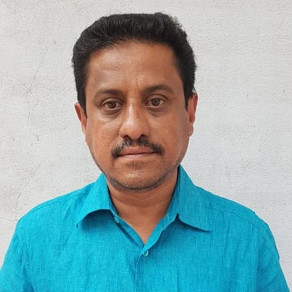 'உழைப்பவர்களுக்கு மரியாதை இல்லை!'- சர்ச்சையில் ரஜினி மக்கள் மன்றம்