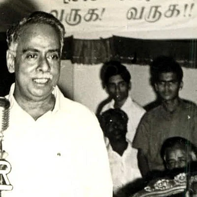 நாம் அண்ணாவை மட்டும் புதைக்கவில்லை...!