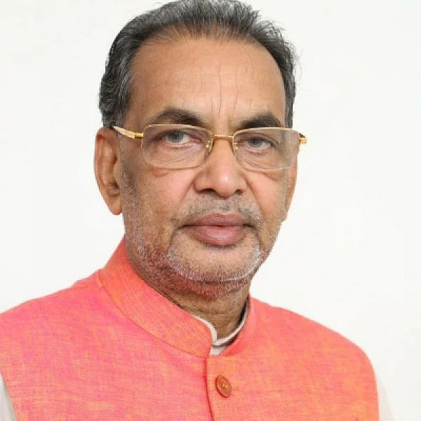 பா.ஜ.க அமைச்சர் வாகனம் மீது முட்டை வீச்சு!