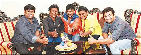 "ரிகர்சல்ல, ரிகர்சலே செய்யாம சிரிப்போம்!"