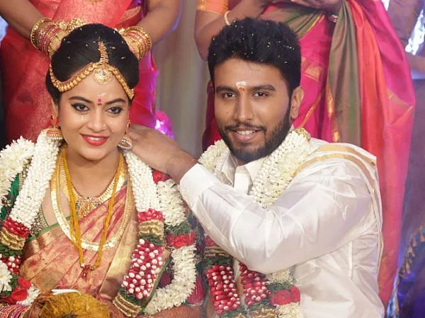 ``பெண்ணால் இவ்வளவு வலி தாங்க முடியும்னு இப்போதான் புரிஞ்சது!'' - சுஜா வருணியின் கணவர்