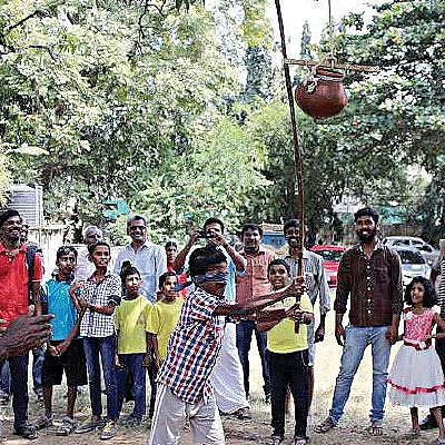 ஊர் சந்தையில் உற்சாக உலா!