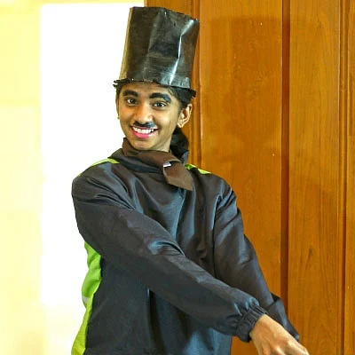 சாப்ளின் தந்த சர்ப்ரைஸ் கிஃப்ட்!
