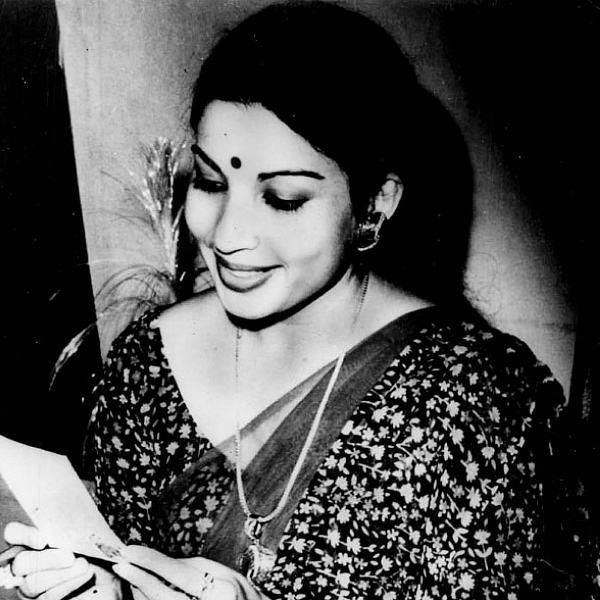 ஜெ.ஜெயலலிதா என்னும் நான்... - அம்மாவின் கதை! - 10