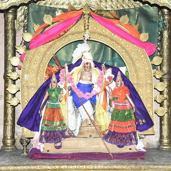 கங்கை பெருகும் திருக்கடவூர் மயானக் கிணற்றில் நீராட திருமணத் தடைகள் விலகும்! ஒரு நாள் மட்டுமே அனுமதி!