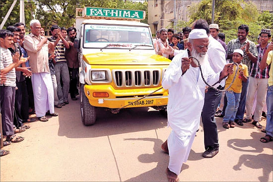கமான் தாத்தா... கமான்!