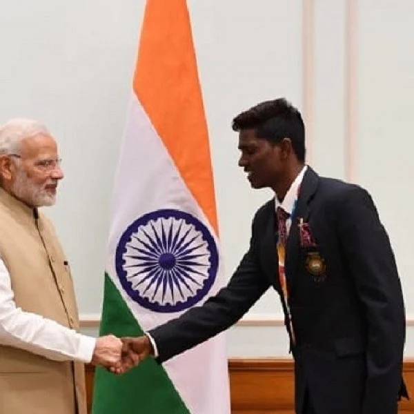 இளையோர் ஒலிம்பிக்கில் சாதித்த கூலித் தொழிலாளி மகன் - பயிற்சிக்கு உதவும் பள்ளி நிர்வாகம்!