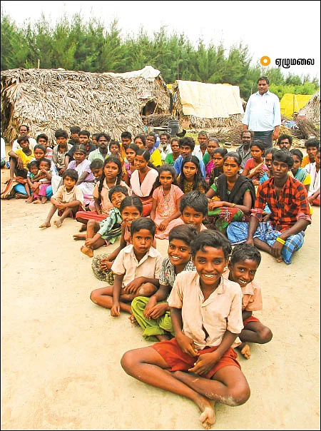 தெய்வத்தான் ஆகாதெனினும் - ஒதுக்கப்பட்டவர்களின் ஒளி!