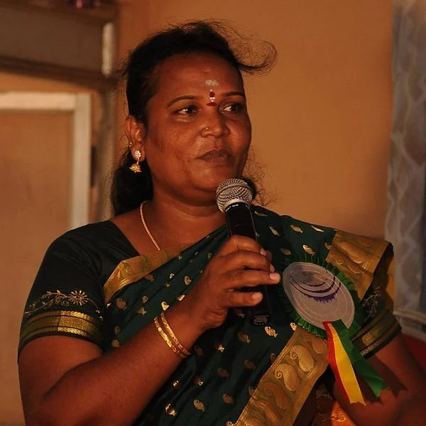 "திருநங்கைகளைத் தொழில் முனைவோர்களாக உருவாக்கணுங்குறதுதான் என் ஆசை!" - திருநங்கை ஜீவா