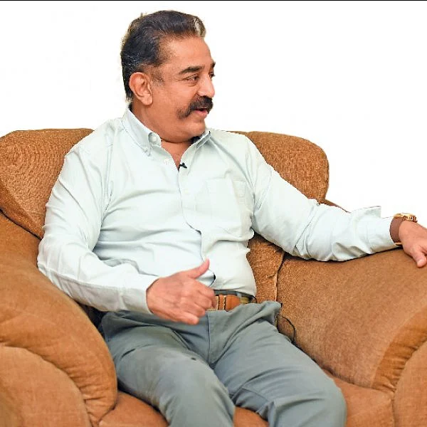 அ.தி.மு.க-வும் தி.மு.க-வும் கூட்டுக் குடும்பம்! - கழகங்களை கலாய்க்கிறார் கமல்ஹாசன்