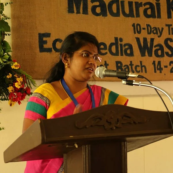 'ஜெனிபாவுக்கு ஜோதிமுருகனின் தொந்தரவுகள் சொல்லி மாளாது!’ - கலங்கும் பேராசிரியர்கள்