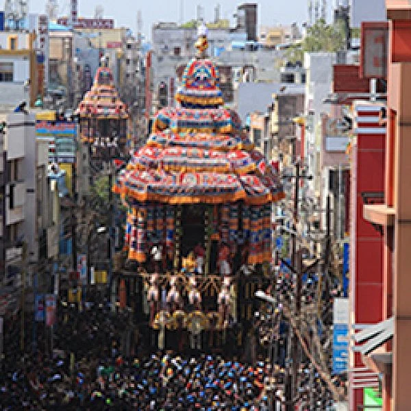 மதுரை மீனாட்சியம்மன் கோயில் தேரோட்டம் ... படங்கள் - வி.சதீஸ்குமார், இ.ஜே.நந்தகுமார்