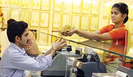 அதிகரித்த தங்கத்தின் தேவை... இது வாங்கும் தருணமா?
